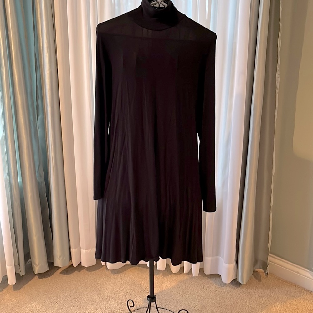 Long sleeve black dress - size L